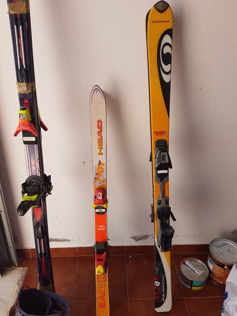 Skis variados    .