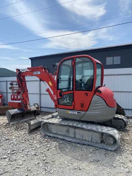 Надам Послуги Ескаваторів 5/9тон трактор та Автокрана 22метра 20 тон