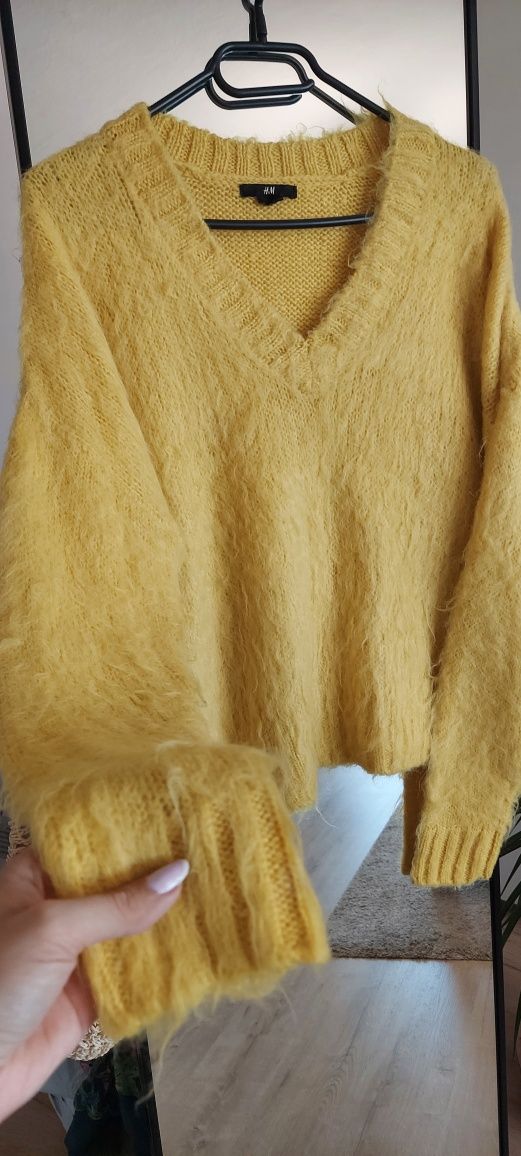 Miękki żółty sweter z dekoltem V, alpaka H&M S/M