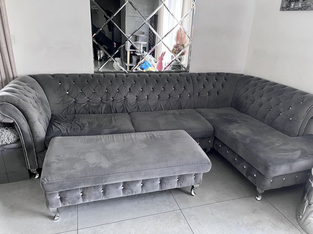 Narożnik chesterfield szary plus pufa