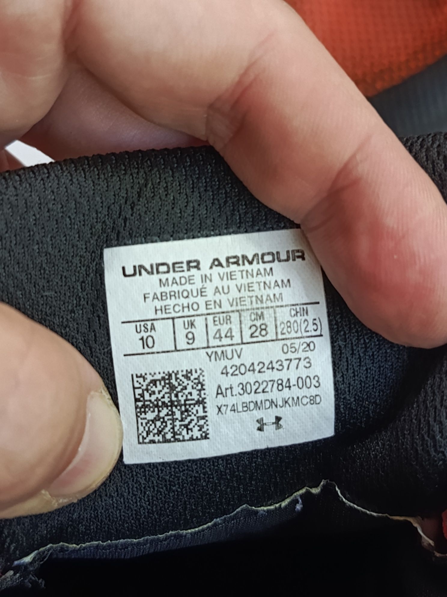 Кросівки Under Armour gore-tex (43р 27.5 см)