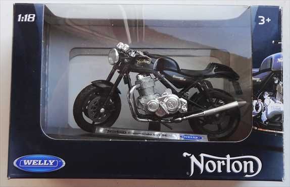 Модель мотоцикла Norton Commando 961 SE 1:18