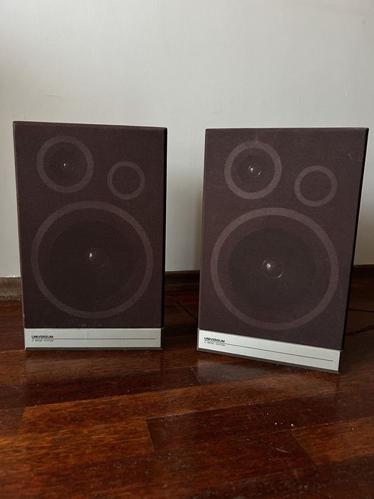 Kolumny Universum Quelle International