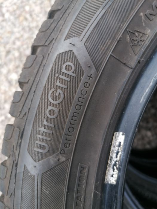215/55/17 Goodyear 2024 rok