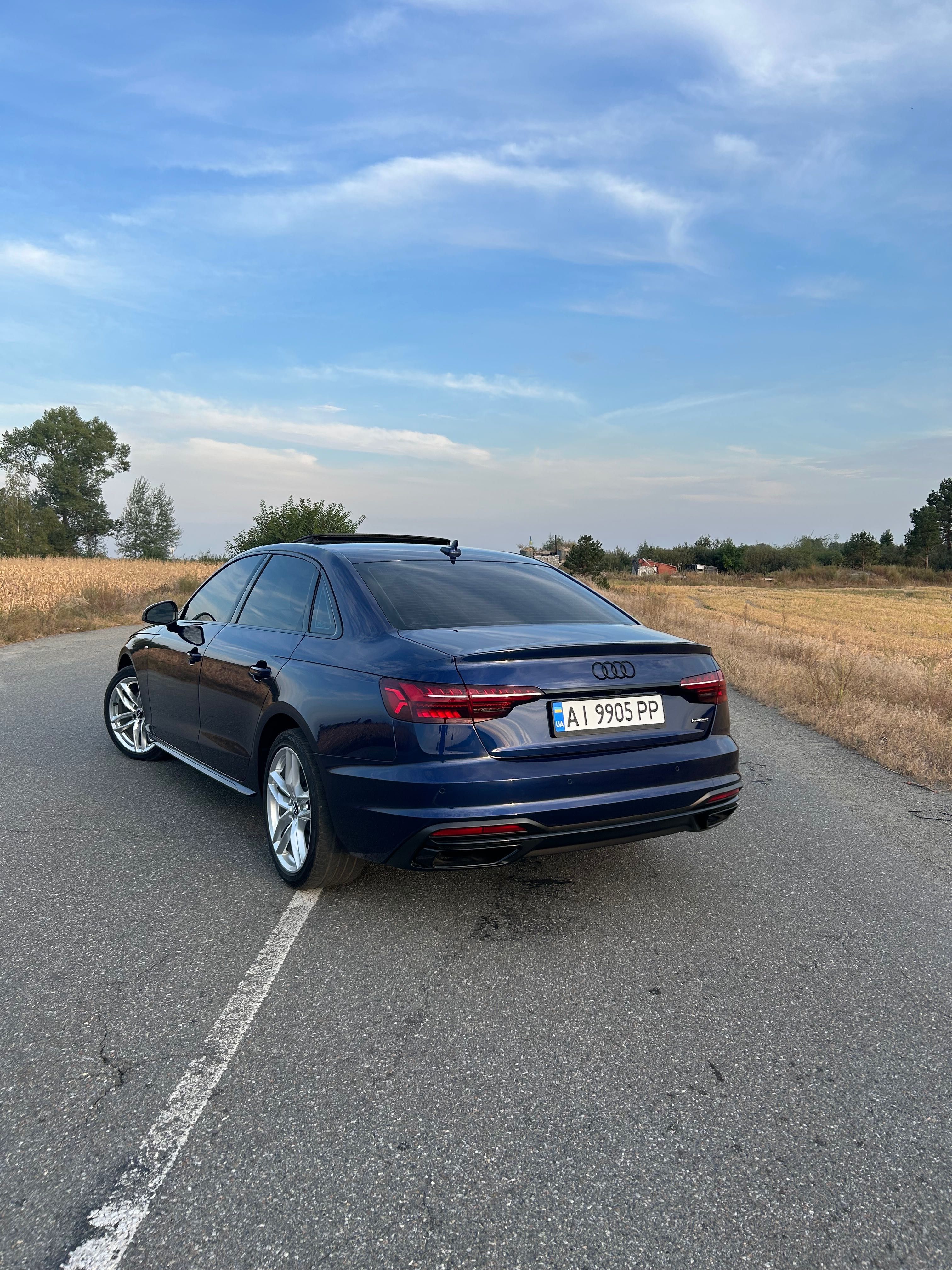 AUDI A4  quattro