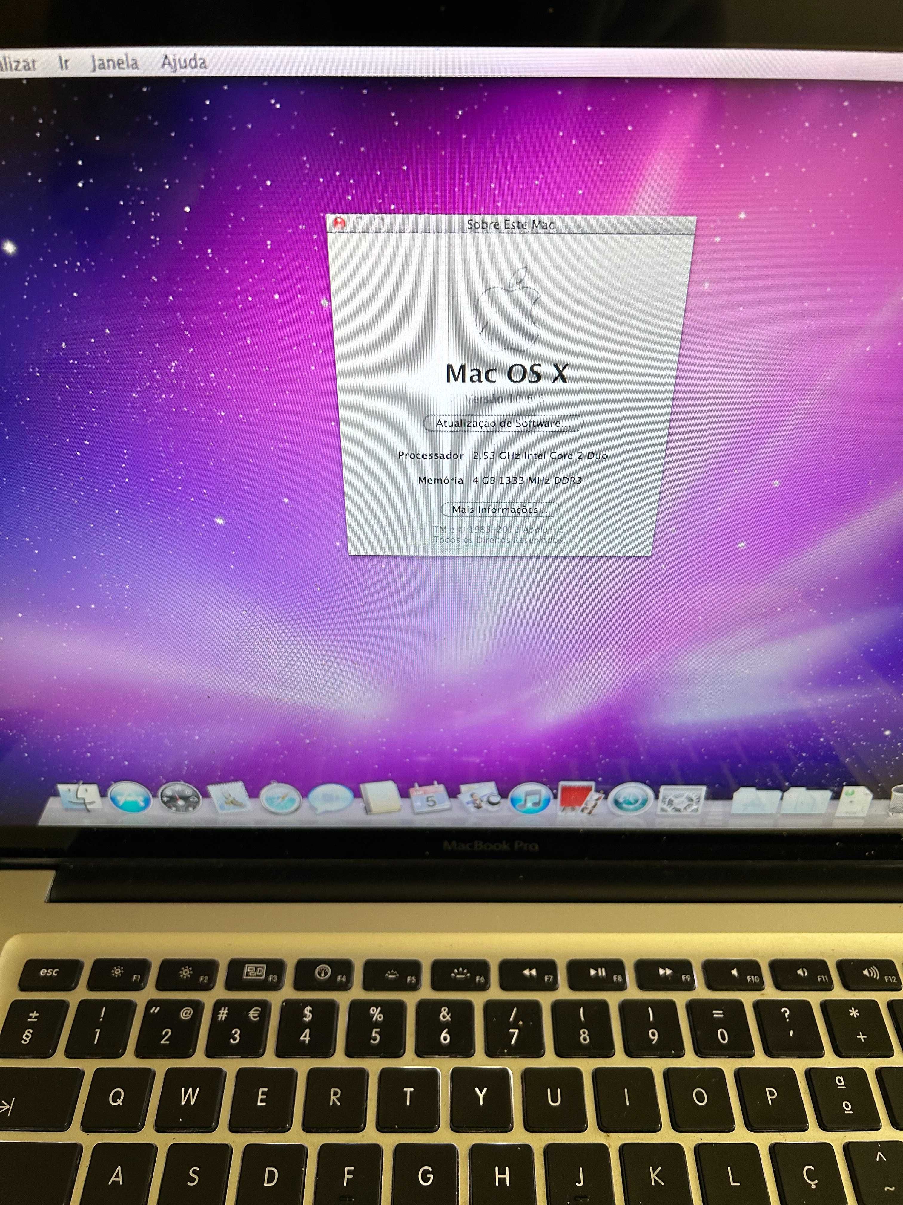 Macbook Pro 2009 C2D 4GB Mem 250GB HDD
