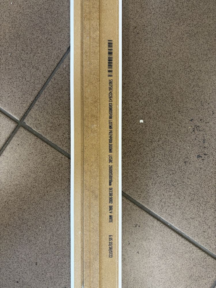 Listwa podłogowa 2600x58x18mm