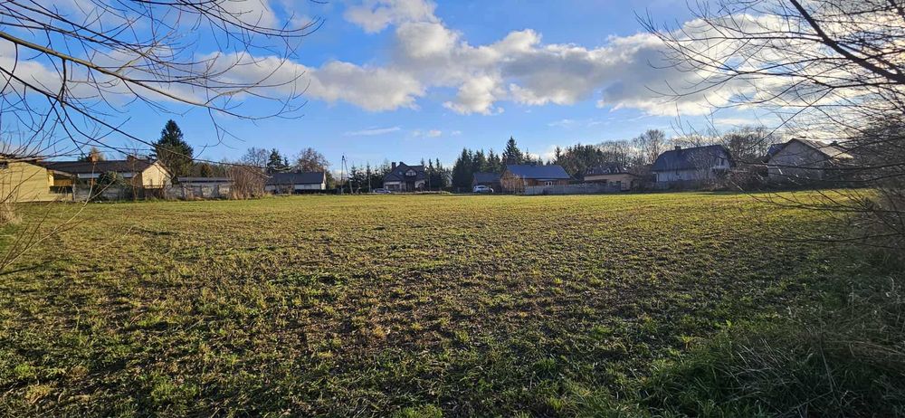 Sprzedam działkę usługowo-handlową 0,5ha