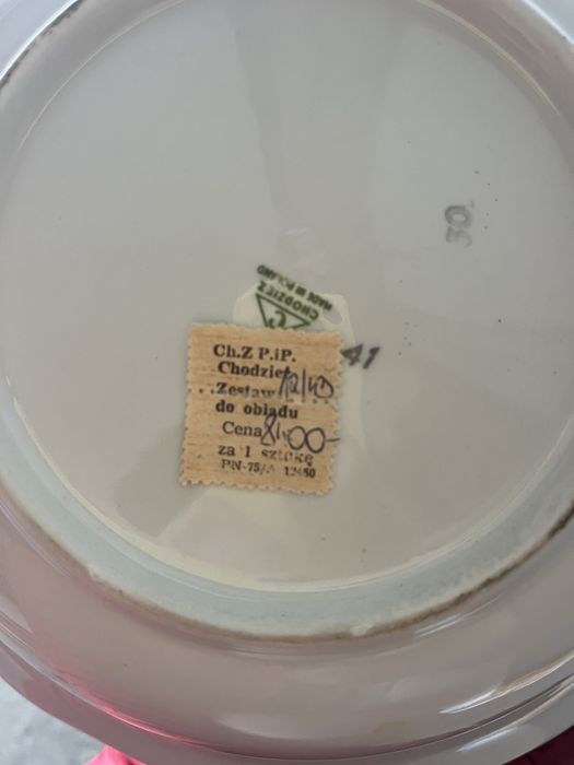 Zestaw obiadowy 12 os. porcelana Chodzież z rózami 42 elementy PRL.