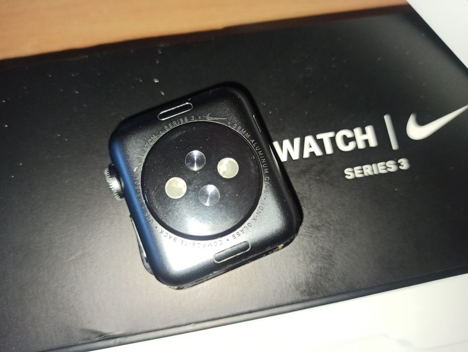 Продам на востоновление Apple watch series 3