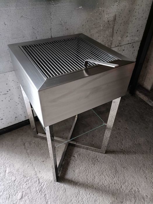 Grill ze stali kwasoodpornej