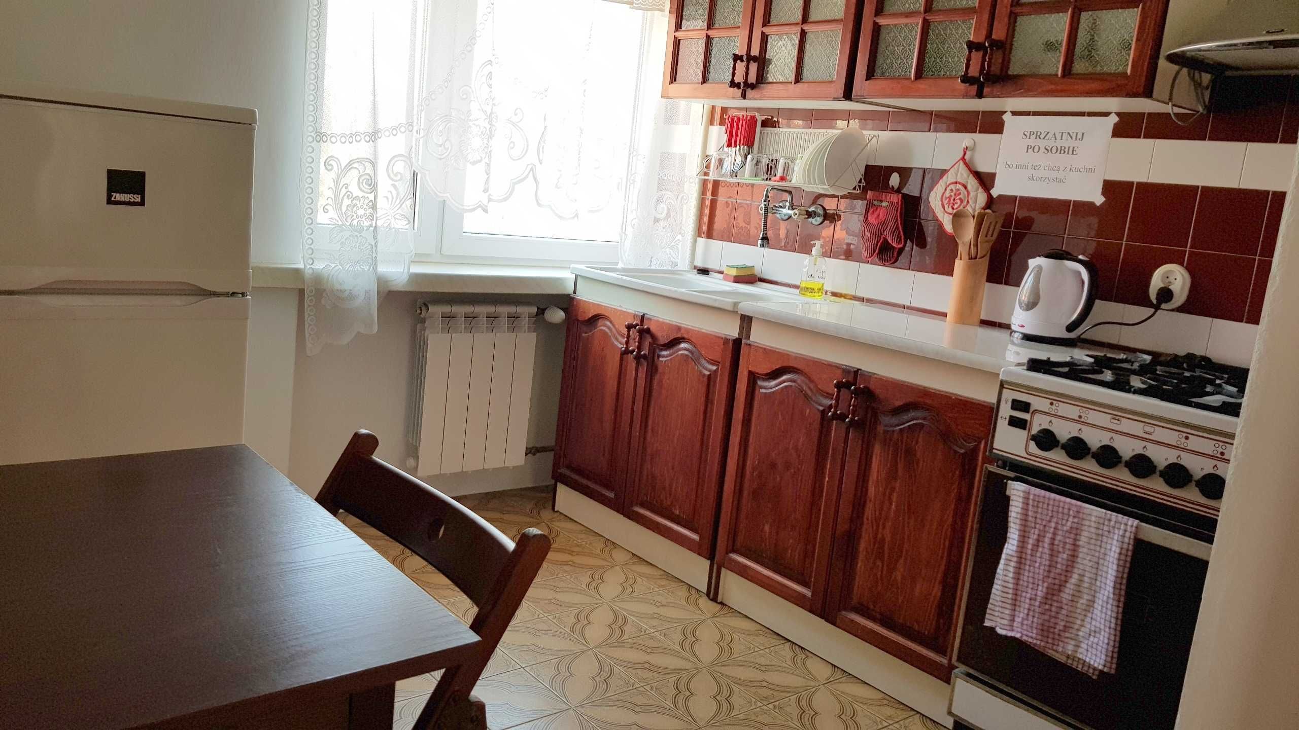 Kwatery pracownicze - pokoje 2, 3 i 4 os. Warszawa - Ząbki