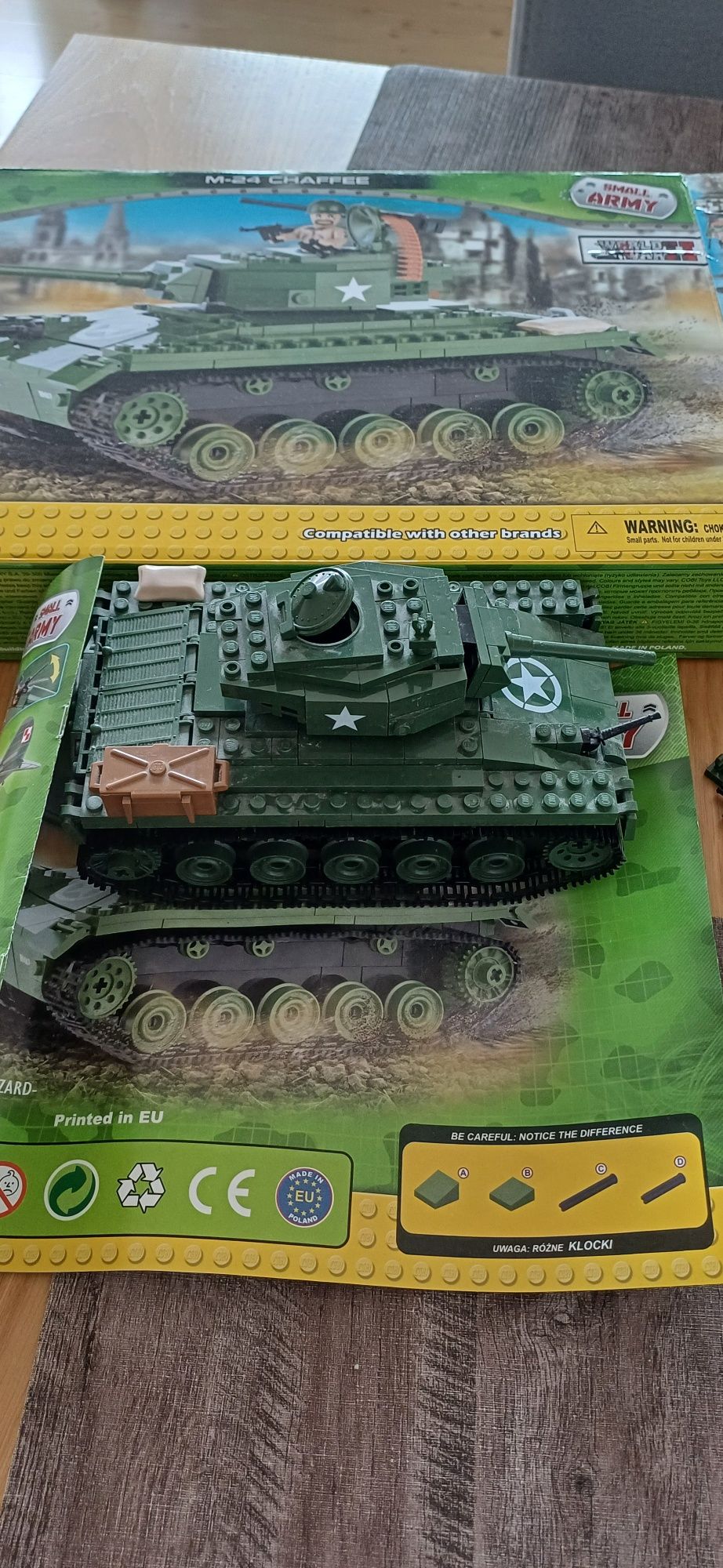 Cobi 2457 czołg M24 Chaffee