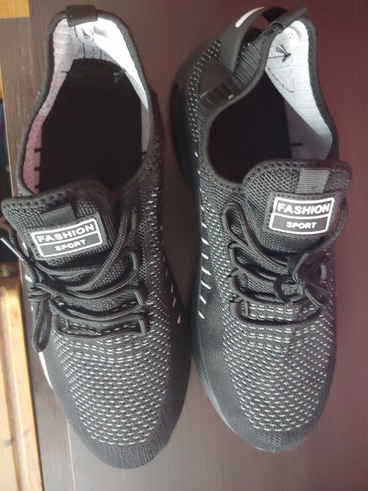 Nowe czarne męskie buty rozmiar 48