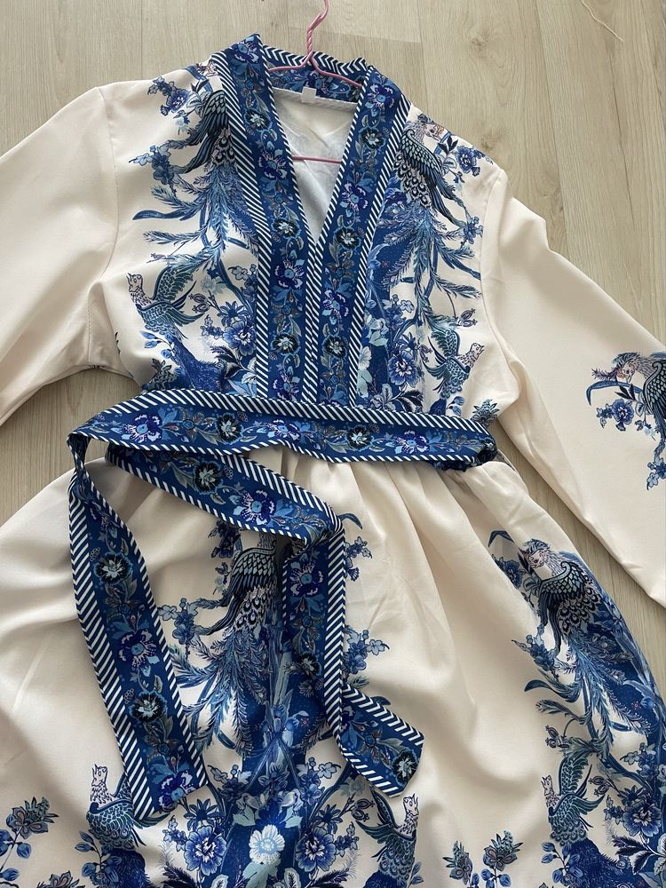 Сукня у стилі вишиванки
