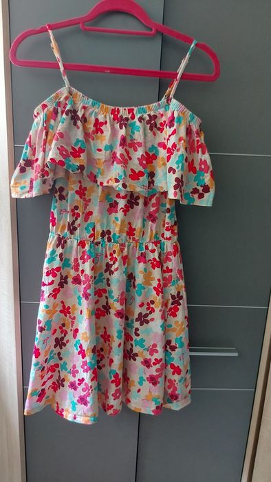 Sukienka hiszpanka Mohito