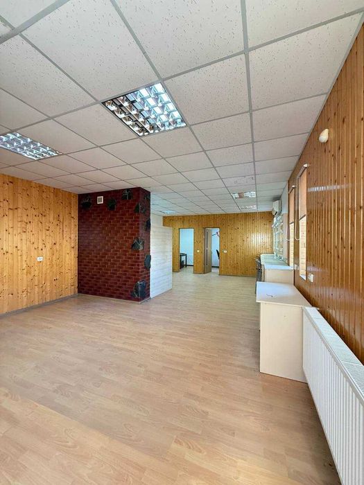 Продаж комерційного приміщення в центрі міста