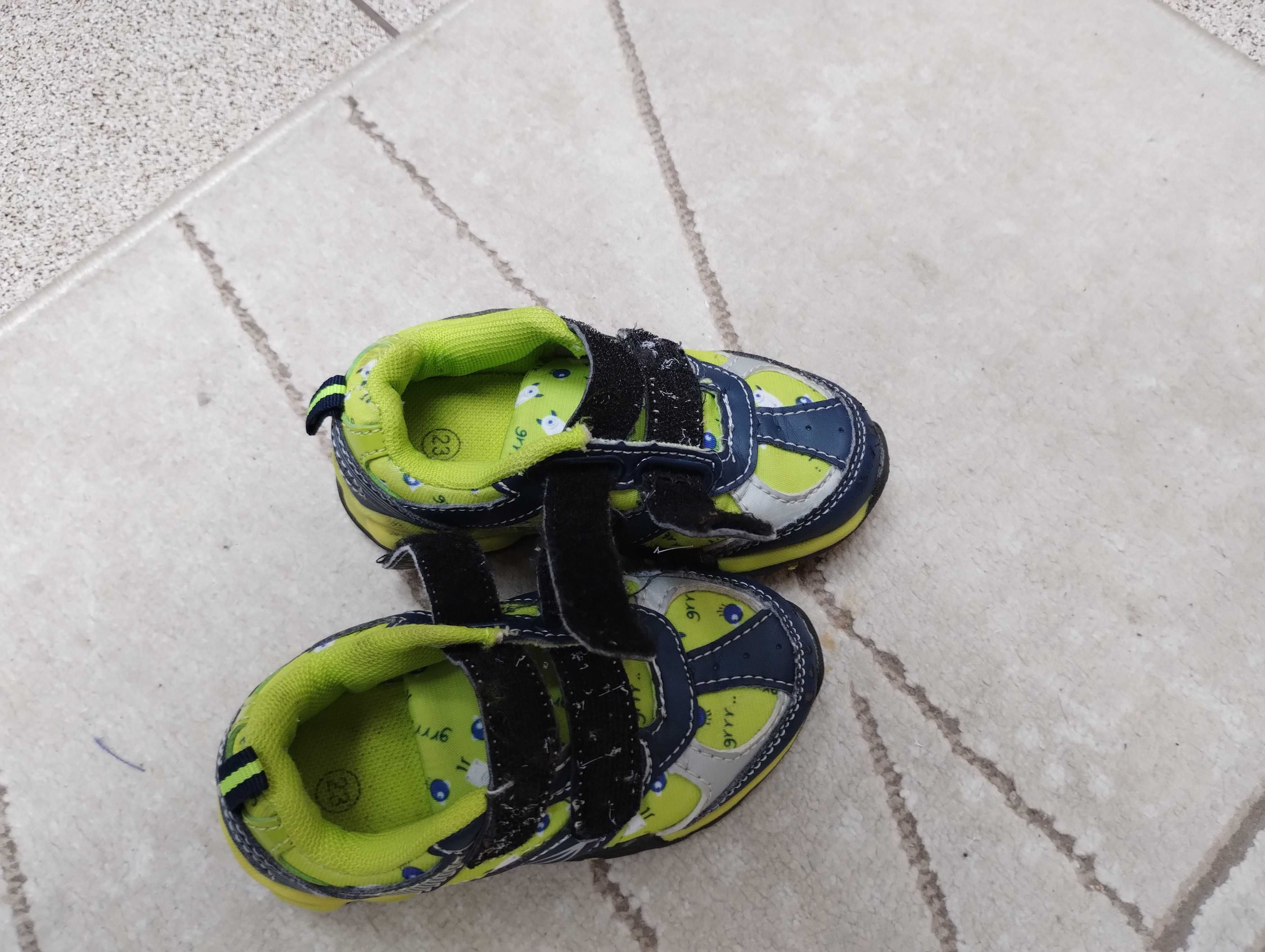 Buty chłopięce  adidaski 23 stan BDB Wieliczka Inpost GRATIS trampki