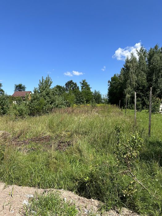 Продається земля в  Денишах дуже мальовниче місце