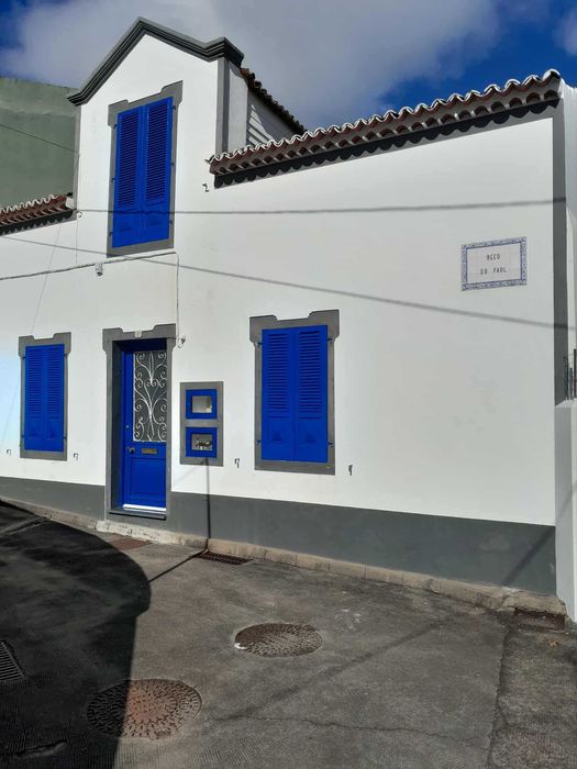 Arrenda-se casa em Água de Pau