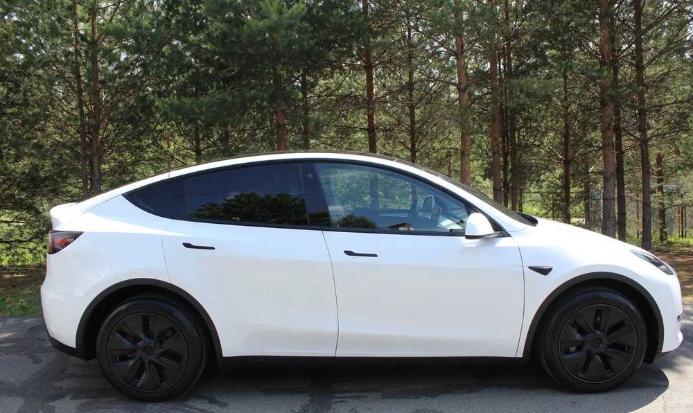 Tesla Model Y Long Range 2023
