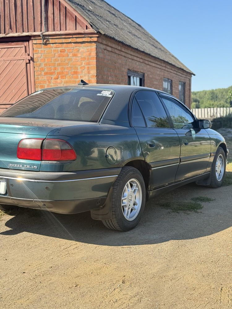 Opel omega B 2.5