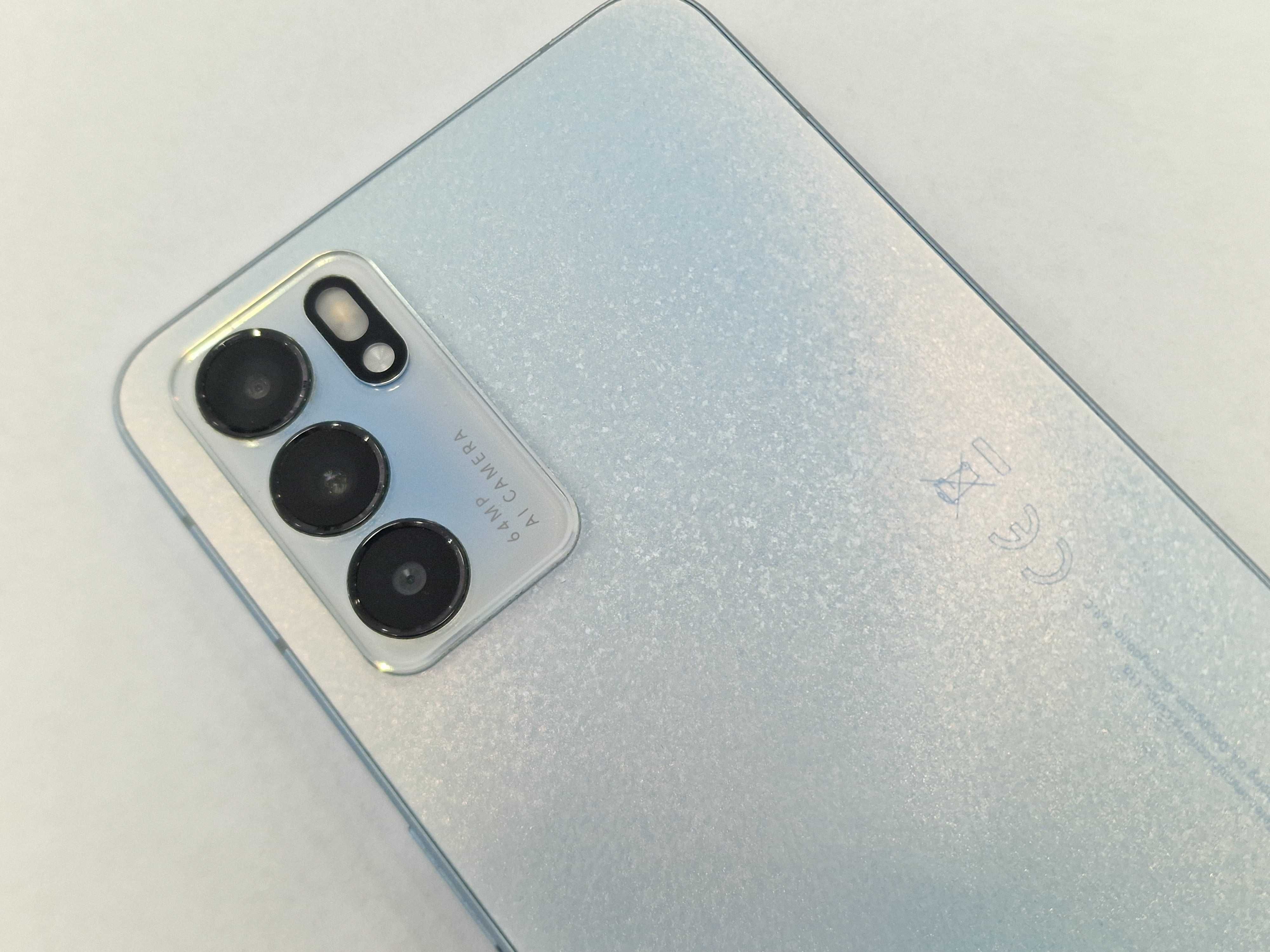 Oppo Reno6 5G Dual Sim/ 8GB/ 128GB/ Arctic Blue/ Grade B/ + ładowarka