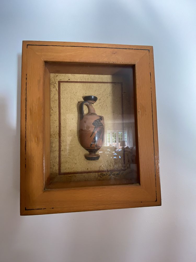 Dois quadros decorativos