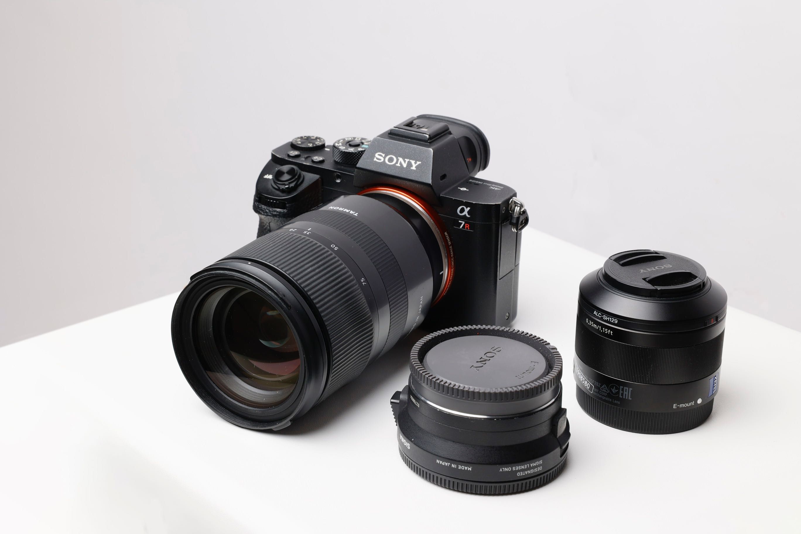 Aparat Sony Alpha A7R II, Sony FE 35 mm f/2.8 Carl Zeiss Sonnar+2 xSD