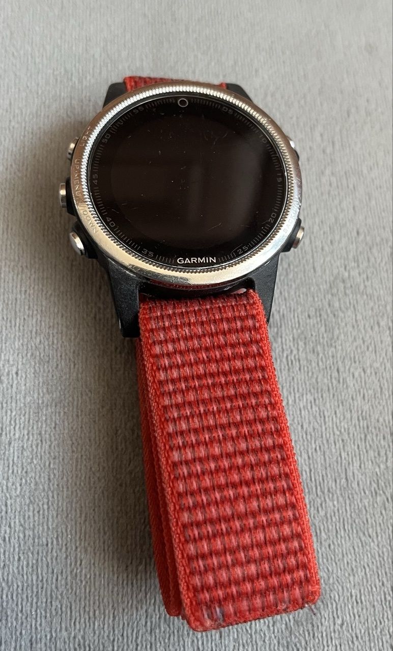 Zegarek Garmin Fenix 5S uszkodzony!
