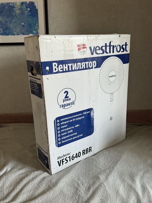 Вентилятор vestfrost модель VFS1640RBR підлоговий чорний