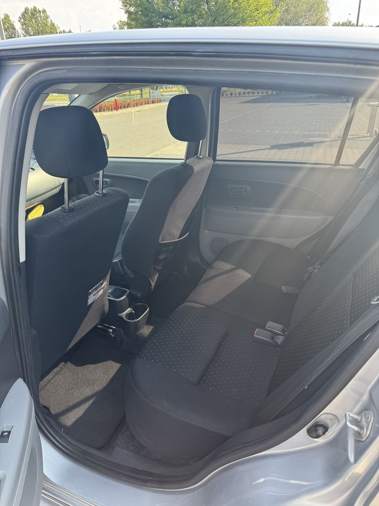 Daihatsu Sirion rocznik 2008