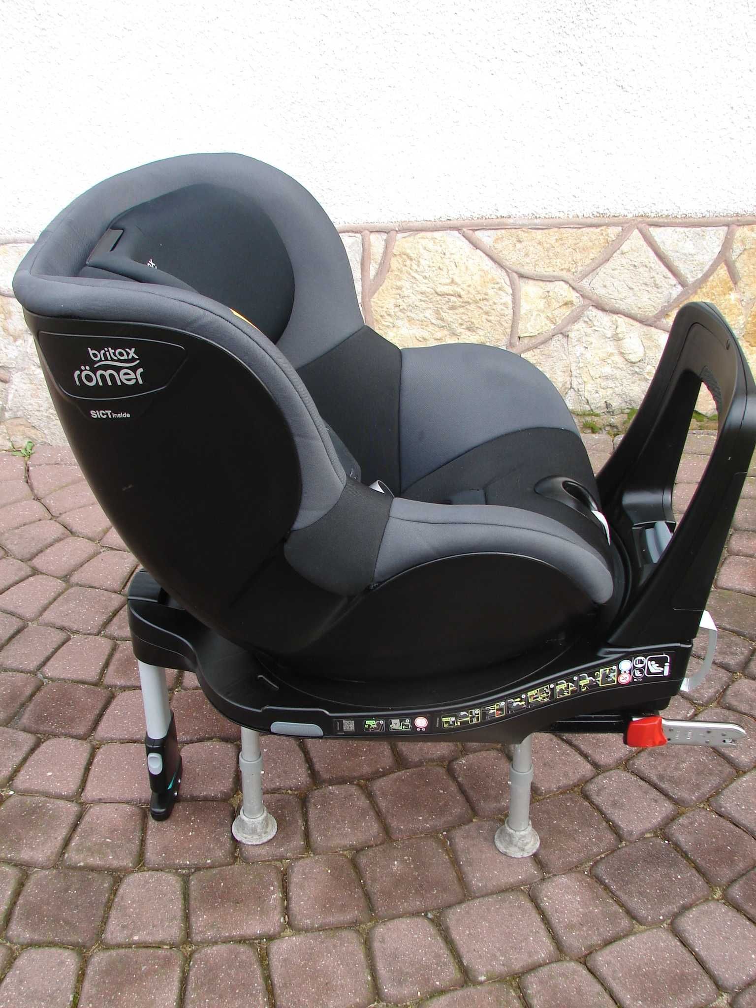 Britax Romer Dualfix M I-Size Fotelik Samochodowy 0-18kg RWF