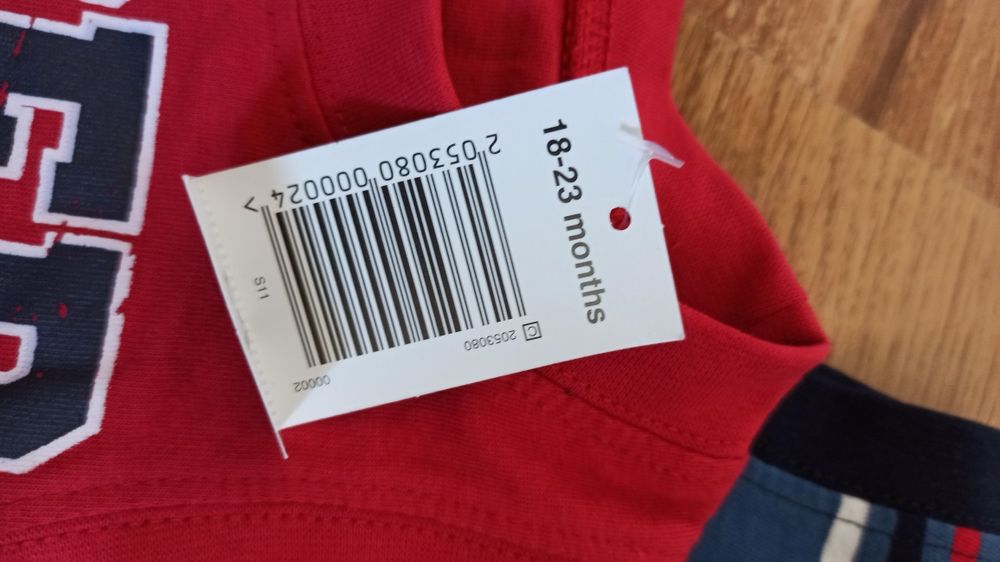 2 nowe bluzki 18-23 miesiące bez rękawa