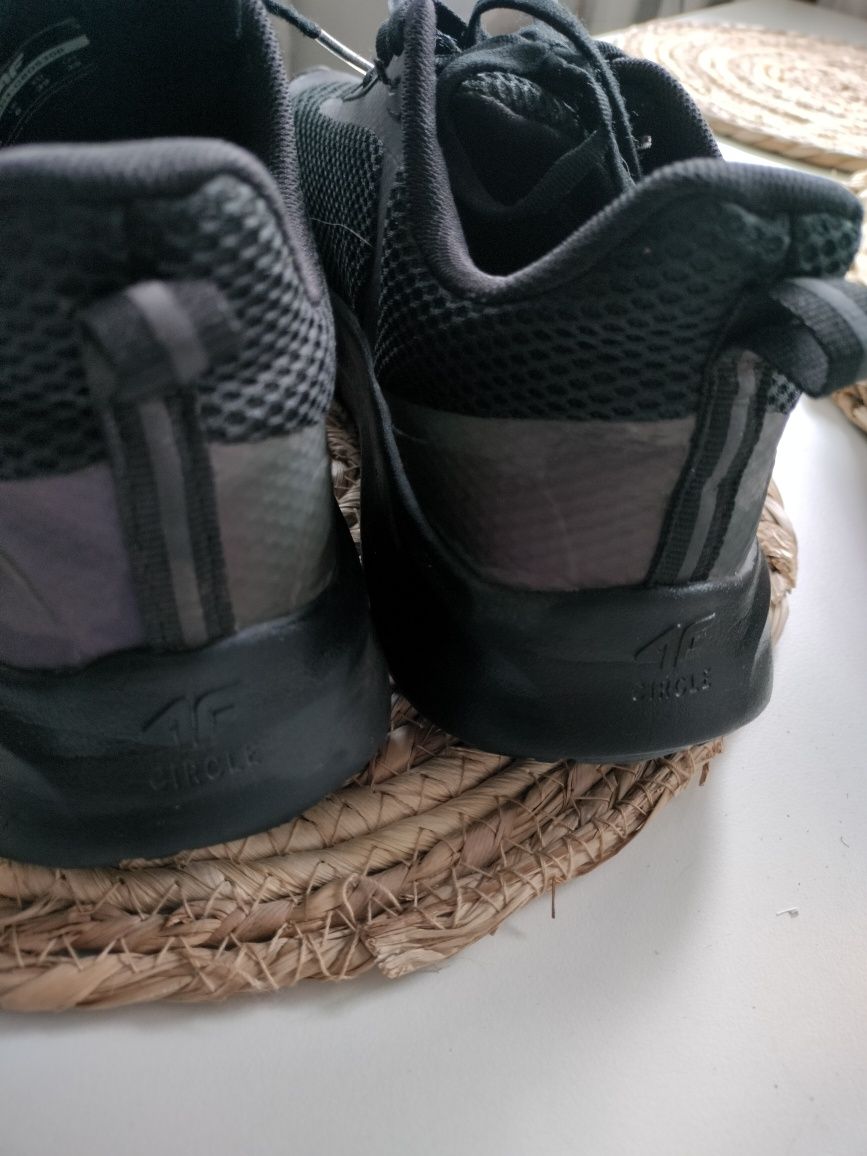 Buty sportowe damskie 4F