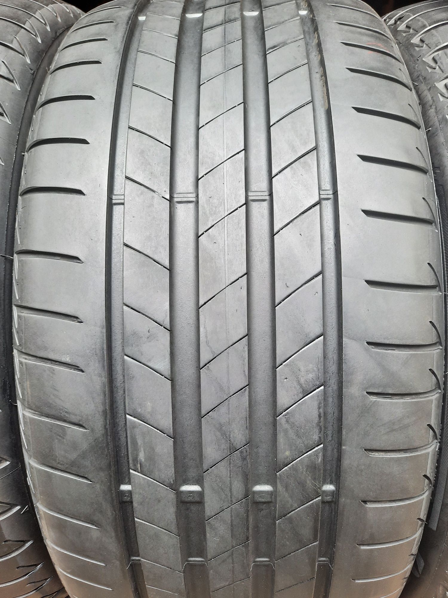 Літні шини 255/40 R18 Bridgestone Turanza T005 2шт. 80% 2021