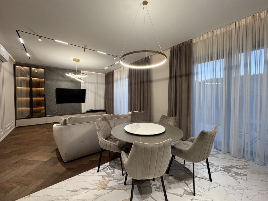 Оренда таунхаусу в клубному містечку Sherwood