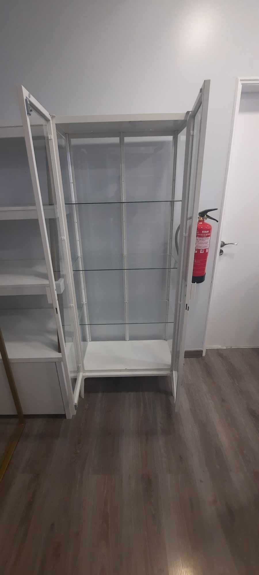 Vitrina, branco MILSBO Ikea