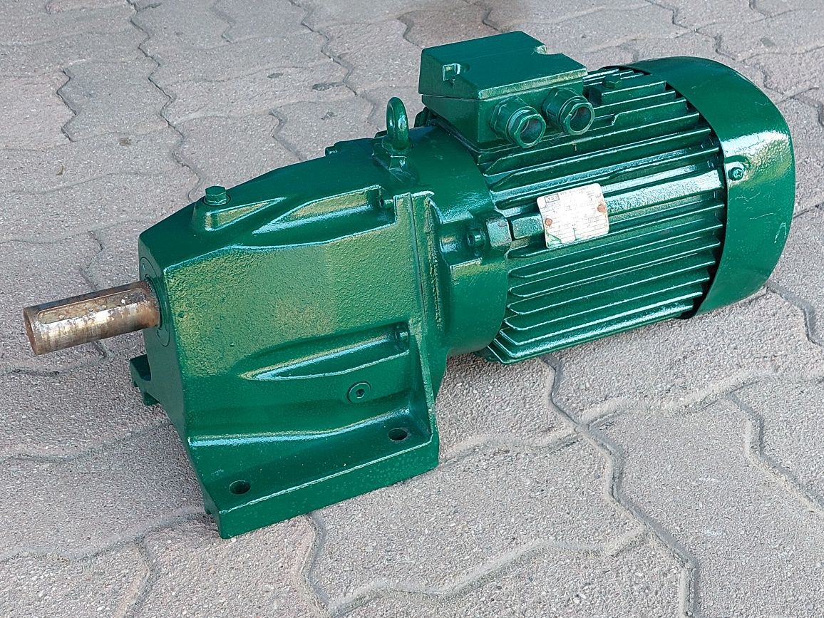 Motoreduktor 3kw. 315obr./min.  KEB