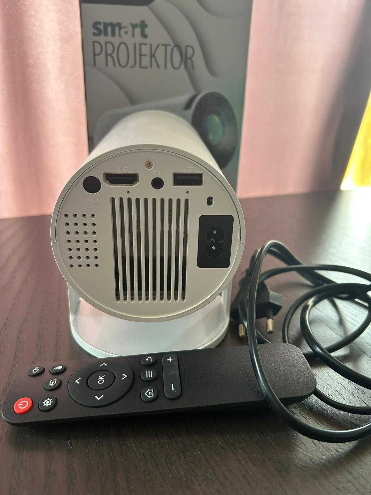 Projektor Smart Forever / Bluetooth HDMI / Netflix i inne