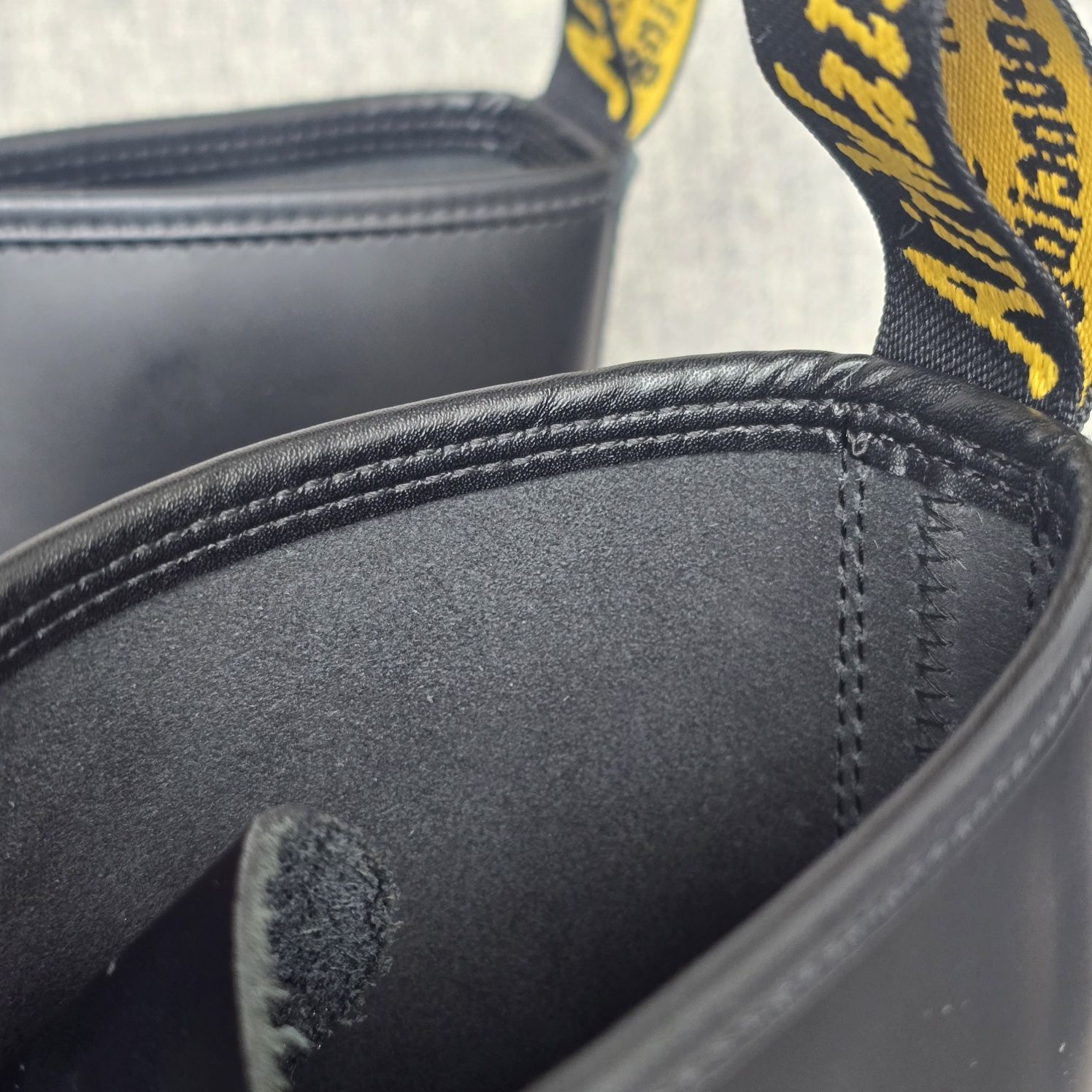 Чоловічі шкіряні черевики Dr.Martens