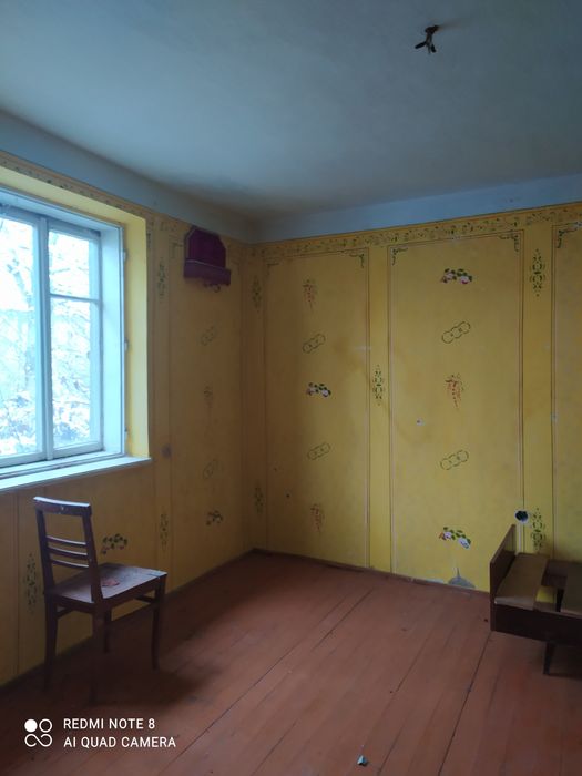 Продам будинок біля міста