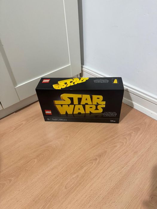 LEGO® Star Wars™ 75407 - Logótipo Star Wars™ Construído com Peças