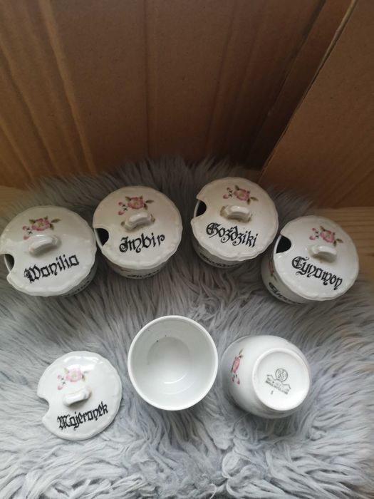 Przyprawniki Wałbrzych sygnowane