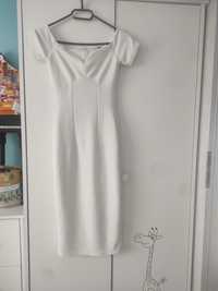 Śliczna biała sukienka