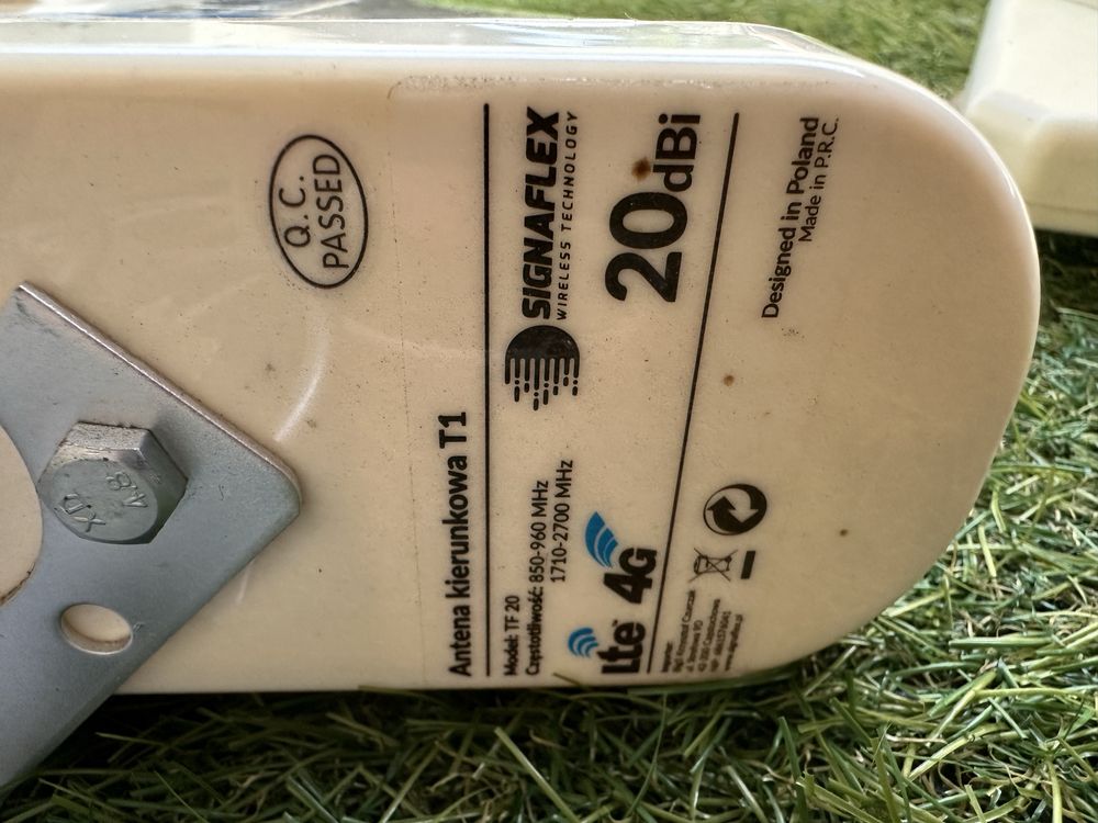 Antena kierunkowa Signaflex DUAL T1 2x20 dBi