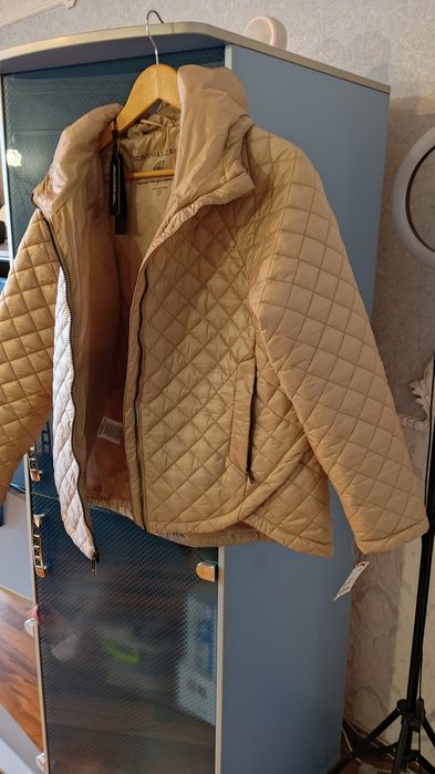 BCBGMAXAZRIA стеганая куртка с капюшоном и застежкой-молнией спереди