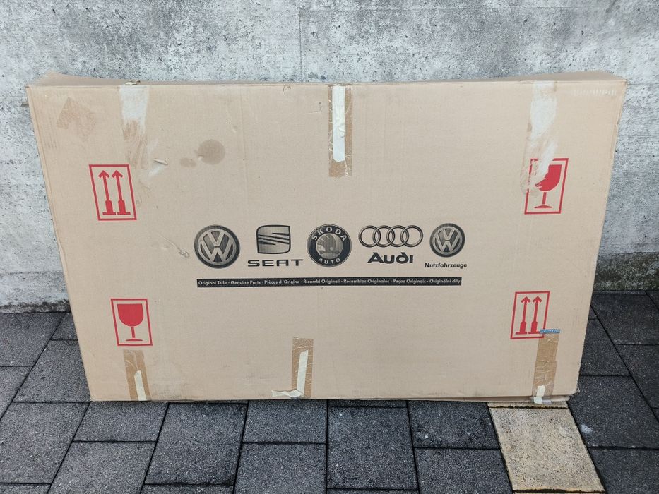 Szyba boczna przesuwana prawa VW T5 Transporter Multivan