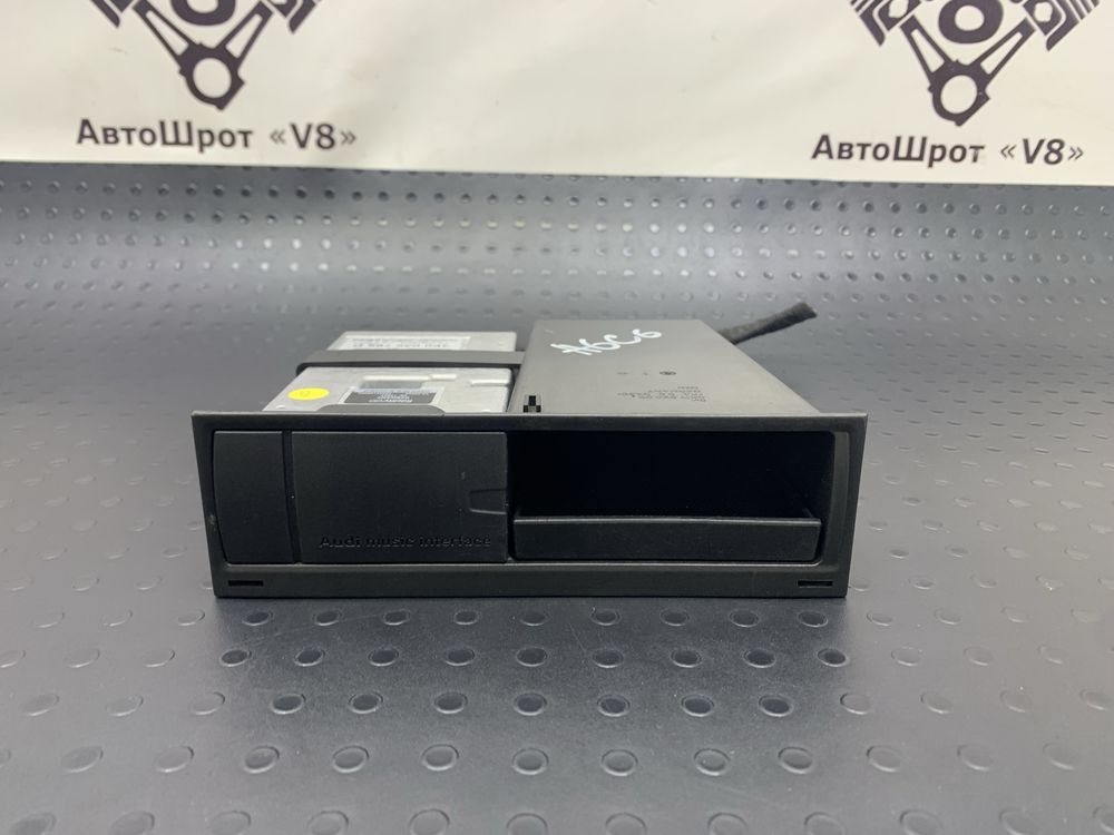 Блок управління AMI MMI Interfase 4E0035785D модуль