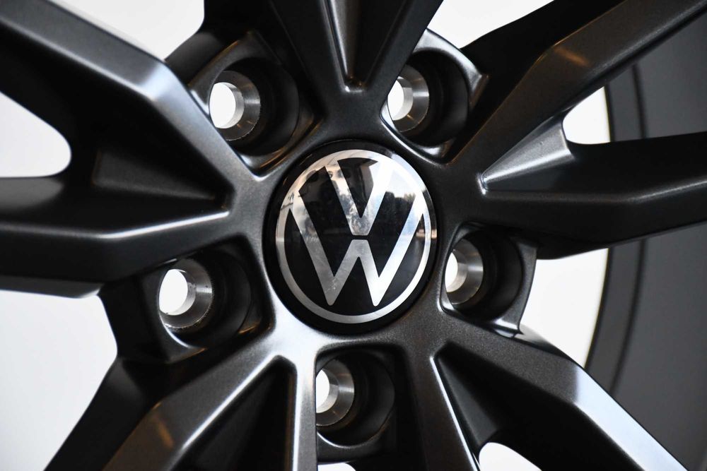NOWE Koła Alufelgi 18 VW Golf R GTI GTD Pretoria Michelin Zima 2025r